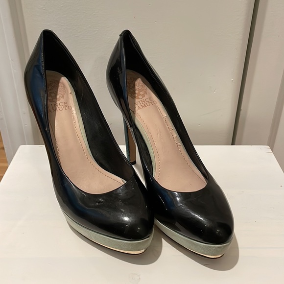 Vince Camuto Heels - Picture 2 of 8